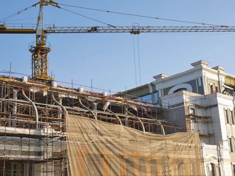 Відбудова зруйнованого житла в столиці